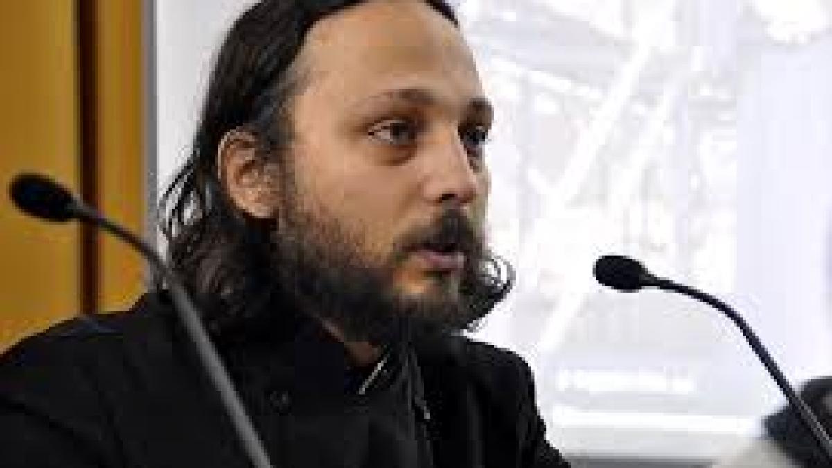 un preot ortodox mi a placut foarte mult mesajul melodiei the way we die