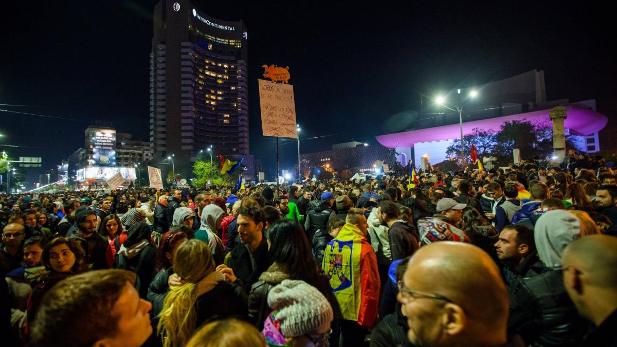 manifestatie de solidaritate la montreal cu protestele din romania