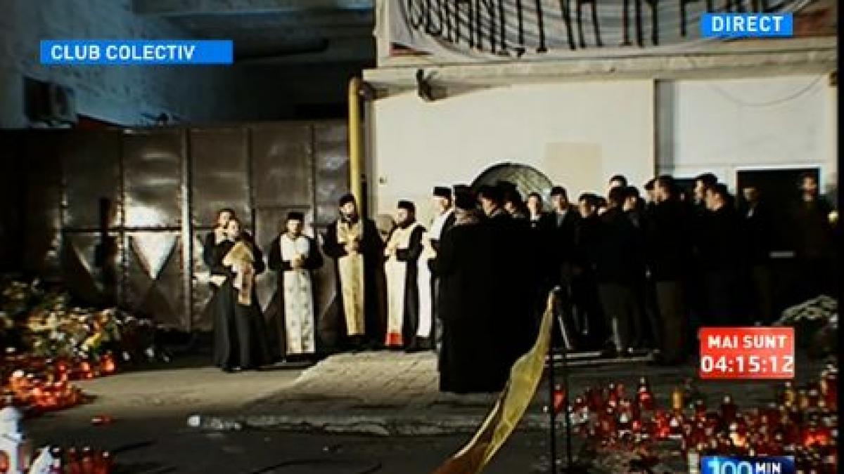 slujba de pomenire oficiata de un sobor de preoti in fata clubului colectiv