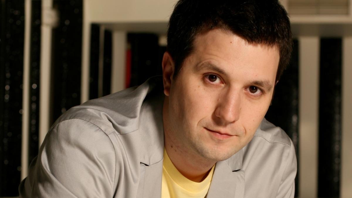 andi moisescu mesaj misterios pentru protestarii din piata universitatii