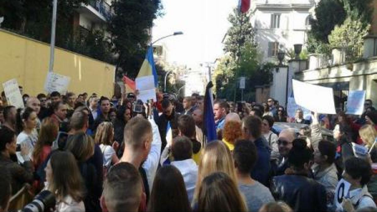 club colectiv manifestatie roma