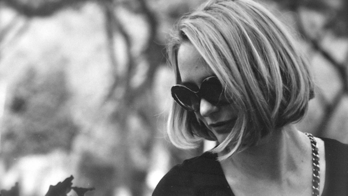 andreea esca in lacrimi acum e prea mult nu mai pot duce atatea drame