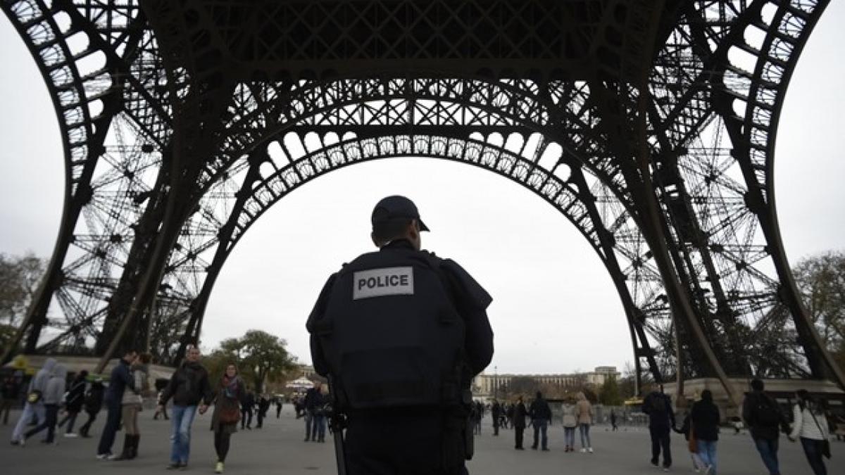 doua grupari teroriste condamna atentatele de la paris sunt acte de barbarie