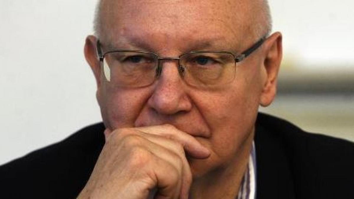 fost ministru al apararii este nevoie de un guvern care sa se descurce in situatii complicate