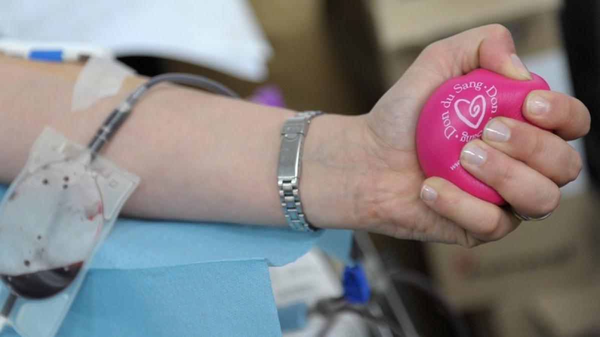 francezii sunt chemati sa doneze sange club colectiv