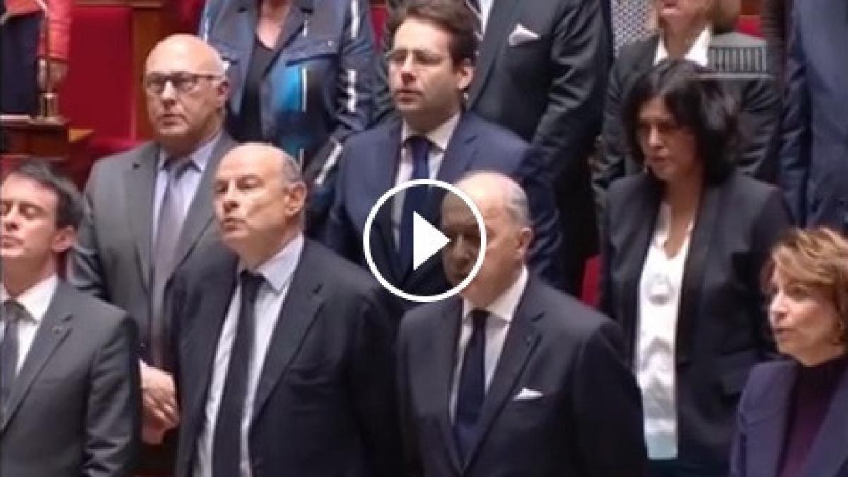 gestul minunat facut de parlamentarii francezi dupa atentatele din paris