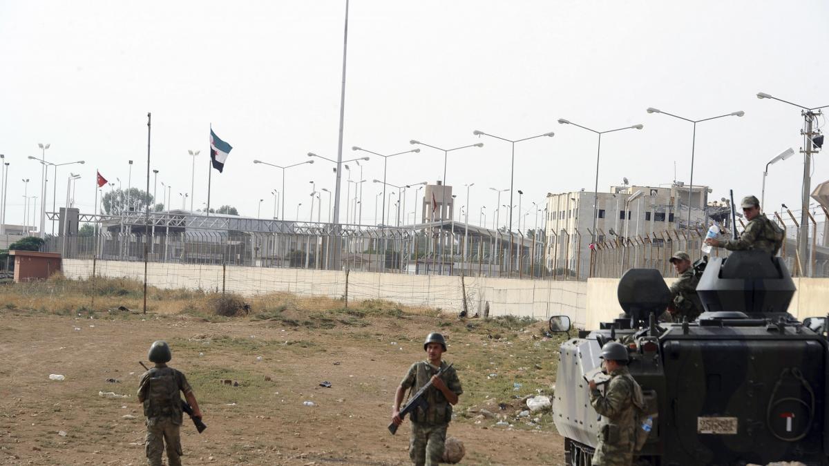 jihadisti ai gruparii statul islamic ucisi de armata turca ce se intampla acum la granita cu siria