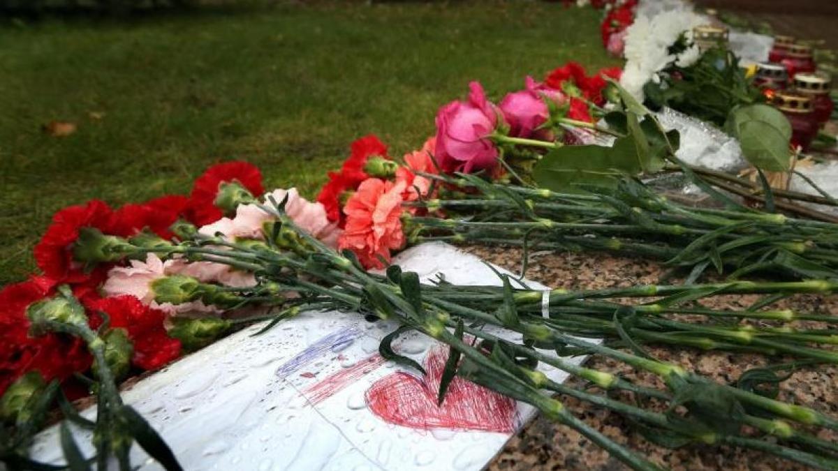 ministrul de interne francez a autorizat autoritatile locale sa declare stare de asediu daca este