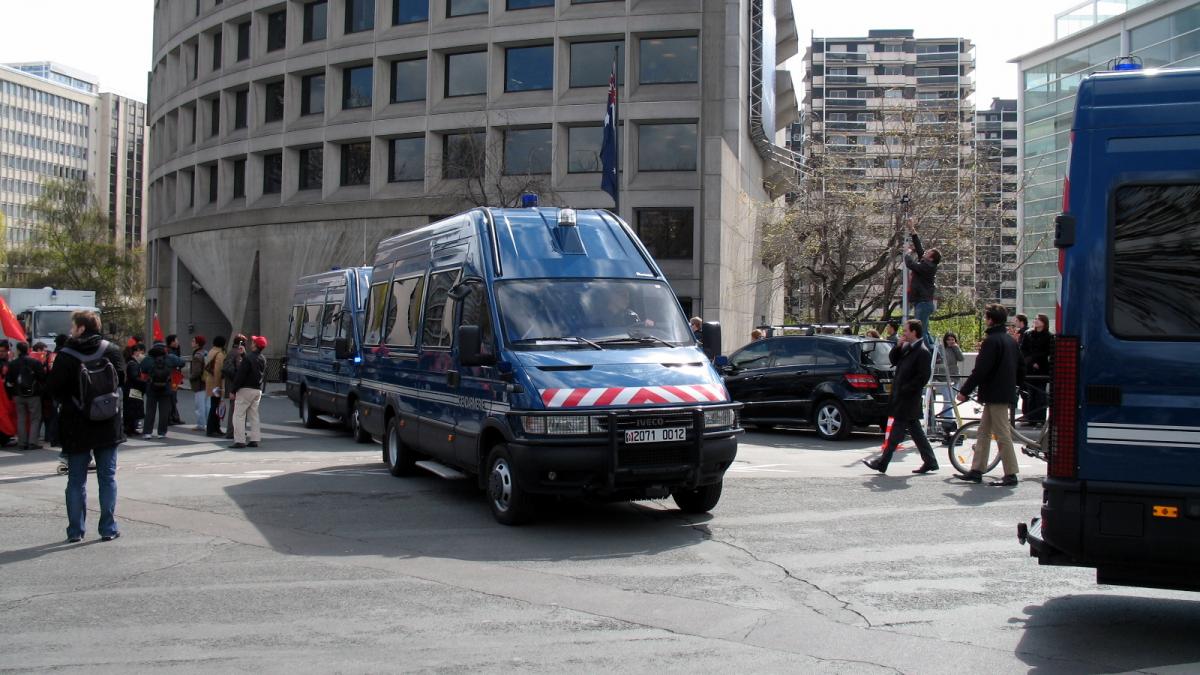 terorist identificat paris