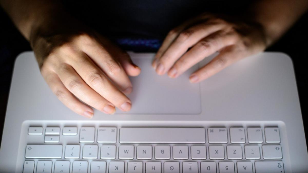 mesaj facebook atentatele paris