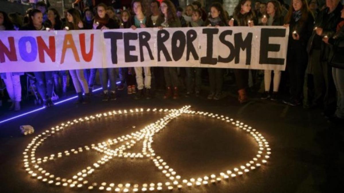 autoritatile franceze inca nu stiu cati teroristi au participat la atacurile de la paris