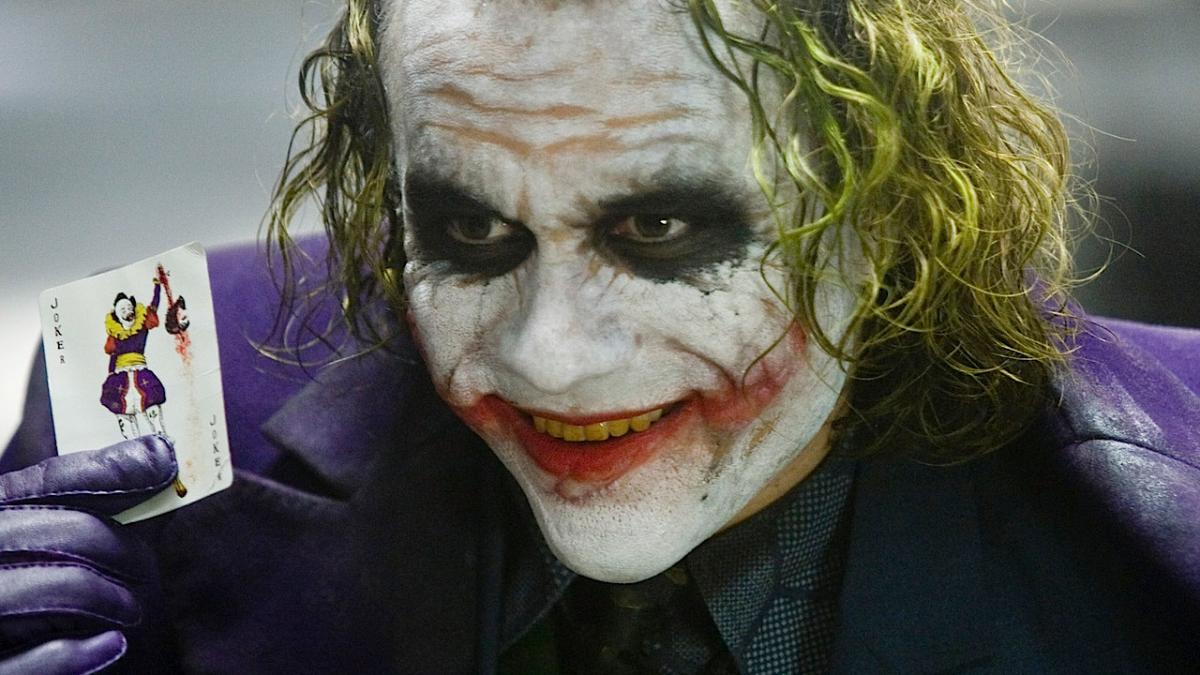 un barbat cu masca joker ameninta ca va ucide un musulman pe saptamana