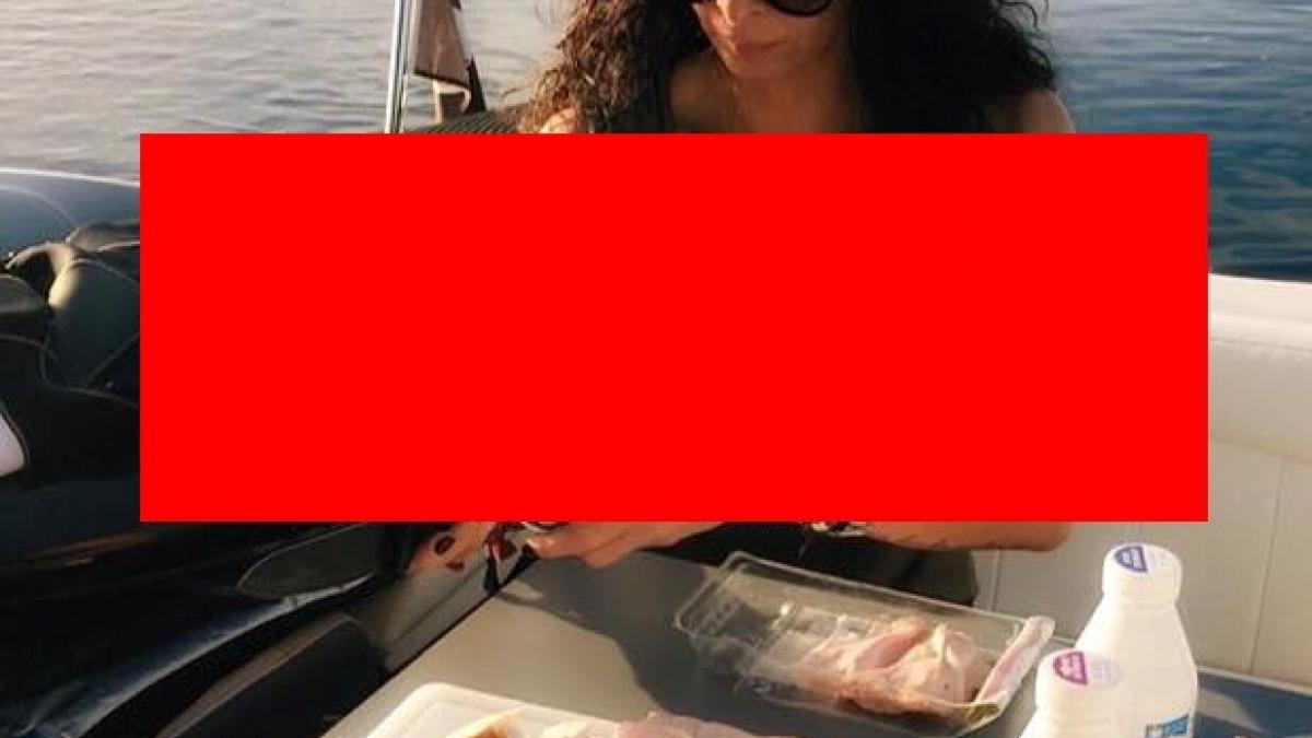 fotografia cu mihaela radulescu de care rade tot internetul o bucurie simpla