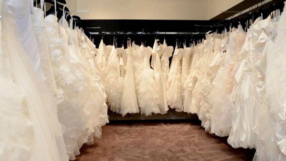 surprize la targul de nunti de black friday rochii de mireasa la pretul de 18 lei