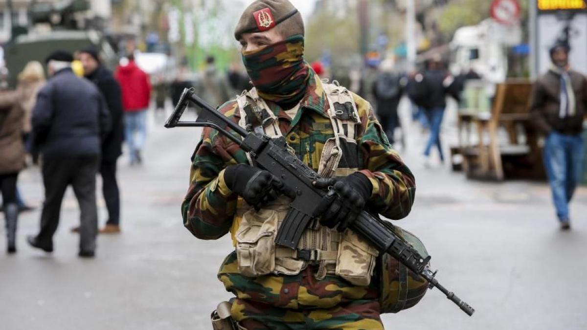 16 persoane arestate in vasta operatiune antiterorista la bruxelles dar nu si salah abdeslam