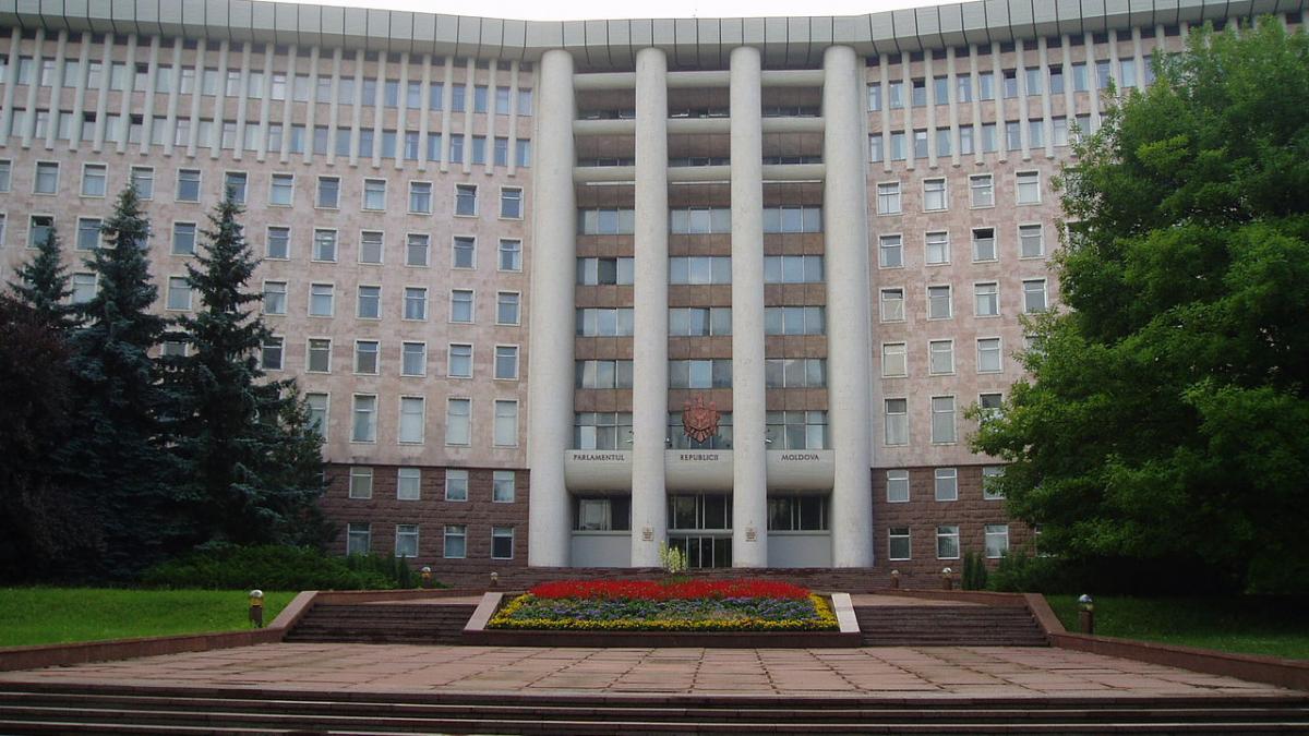 parlamentul republicii moldova poate fi dizolvat