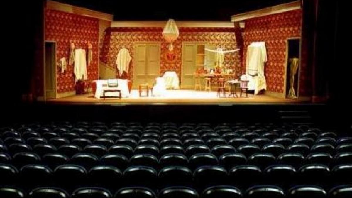 teatrul nottara isi suspenda activitatea