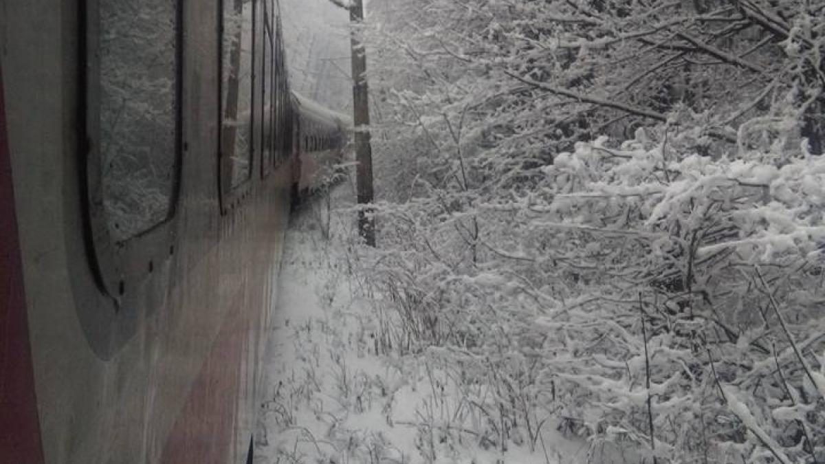 trafic feroviar blocat intre predeal si timisu de sus