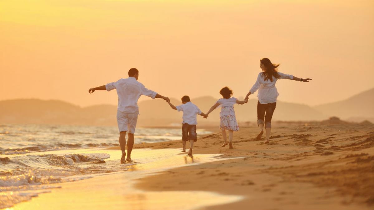 cate zile libere au romanii in 2016 cand pica pastele si craciunul