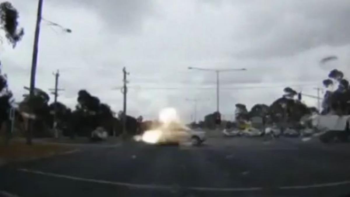 ce a patit un sofer a carui masina a fost lovita de fulger masina s a facut praf