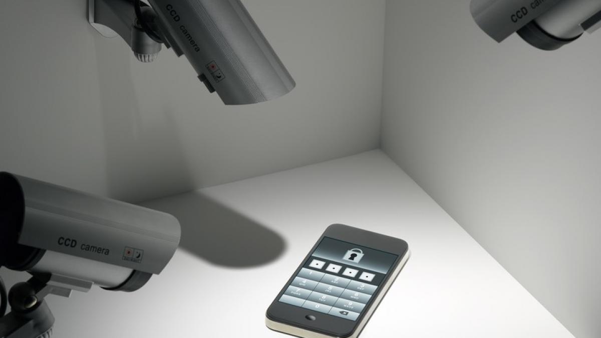 se incheie epoca ascultarii telefoanelor care e alternativa