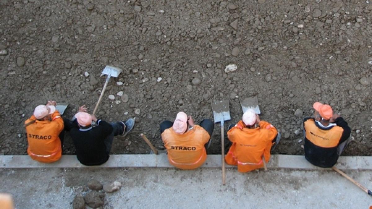 suma imensa pe care o plateste cnadnr ca sa nu doarma muncitorii la program