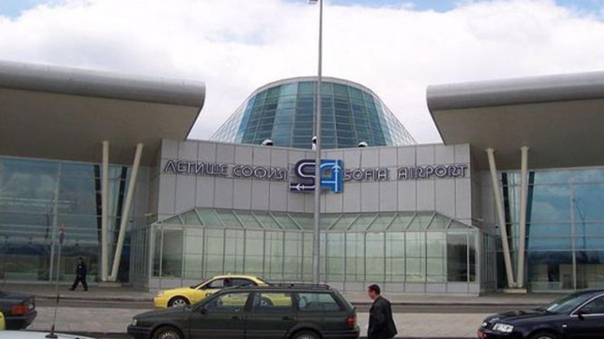 alerta cu bomba pe aeroportul din sofia