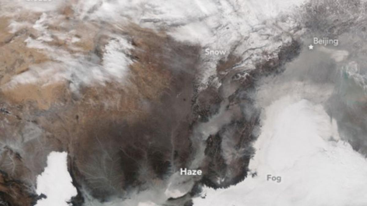 chinezii aproape se sufoca din cauza smogului imagini apocaliptice