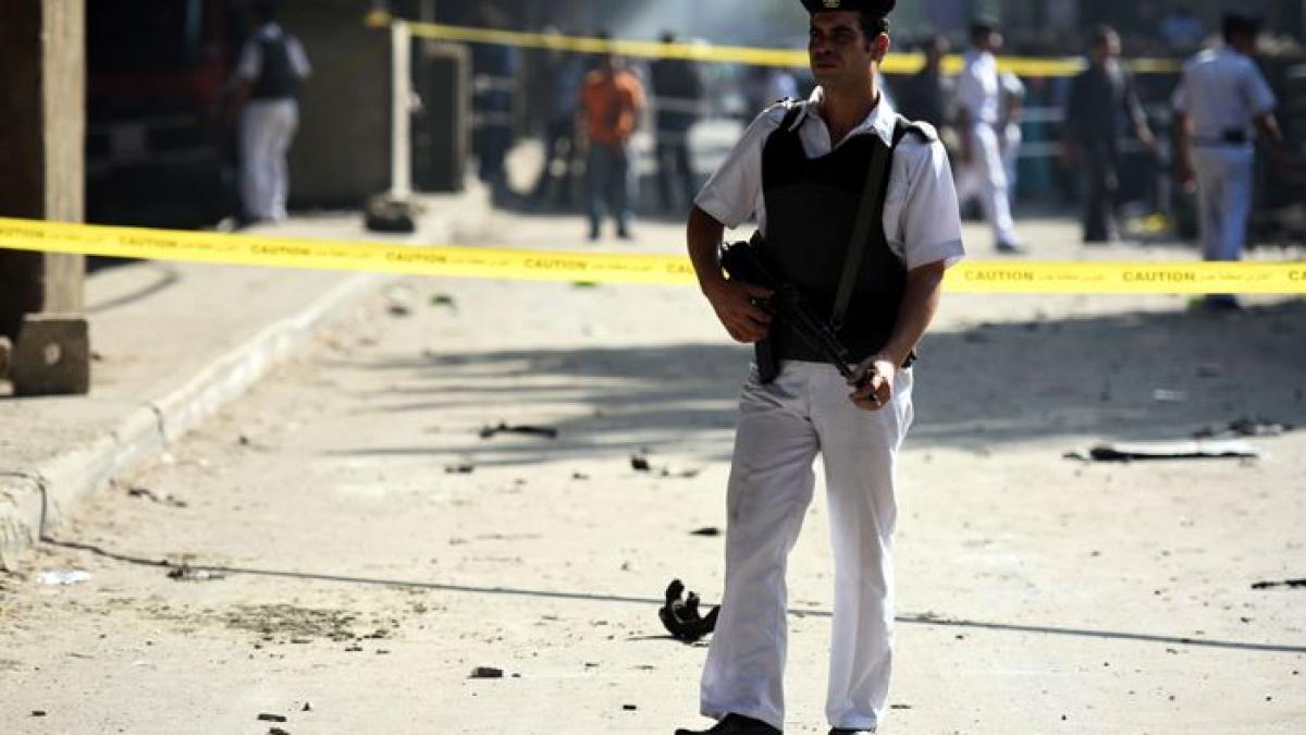 atac cu cockteiluri molotov cairo egipt