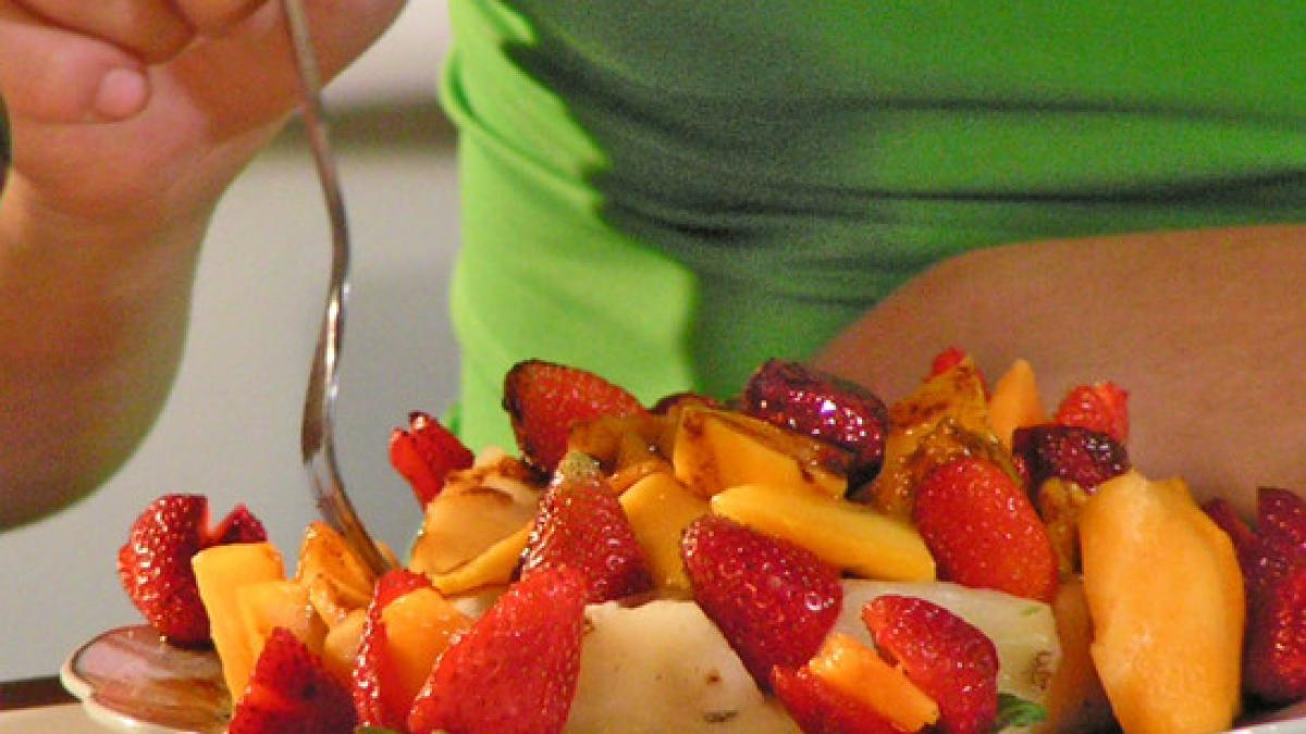 ce se intampla daca mananci doar fructe