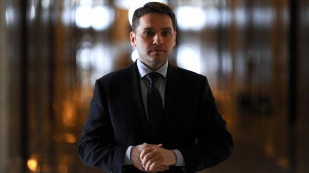 dan sova urla pentru bani