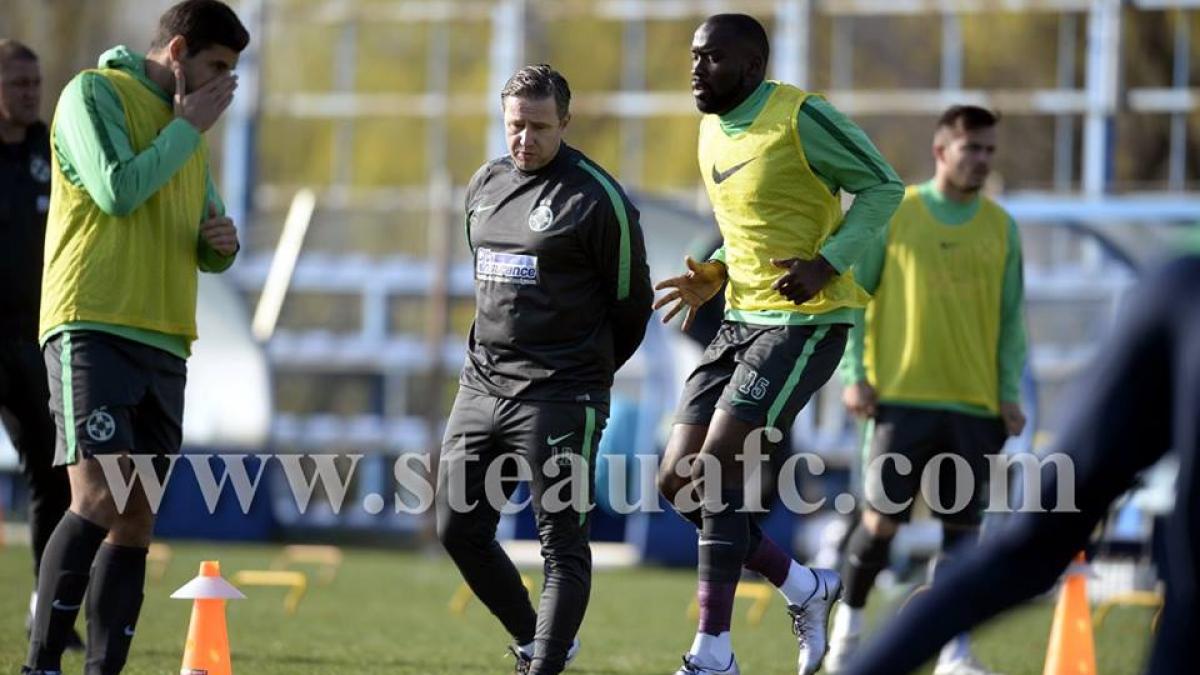 lovitura de teatru la steaua nu mai vine