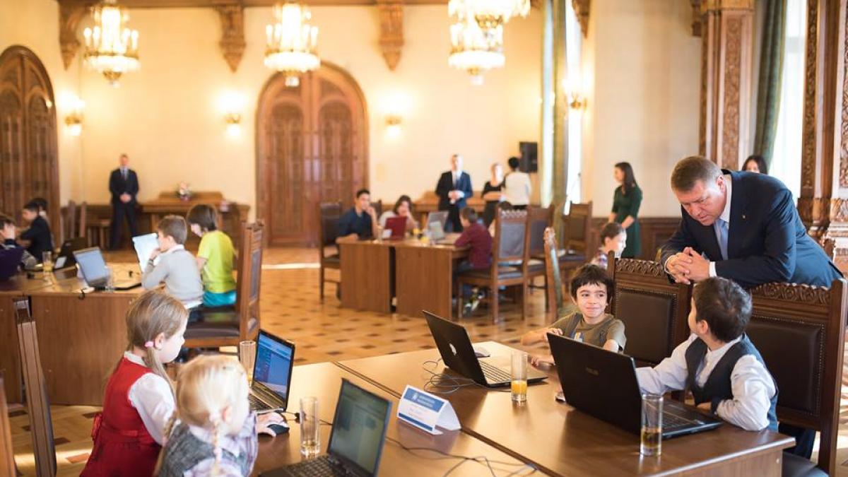 reactia minunata a unui copil atunci cand l a vazut pe klaus iohannis