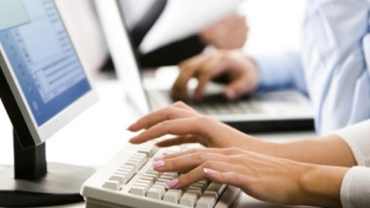 institutia publica care angajeaza 20 000 de oameni