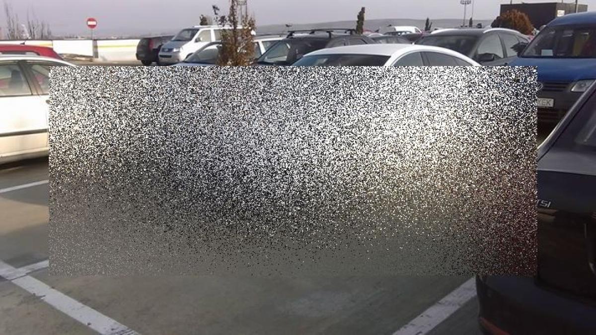 cea mai proasta parcare a anului uite cum si a lasat masina la mall