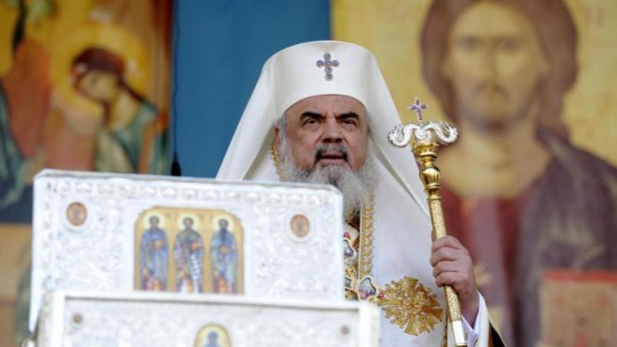 patriarhul daniel a gata sa renunte la coloana oficiala