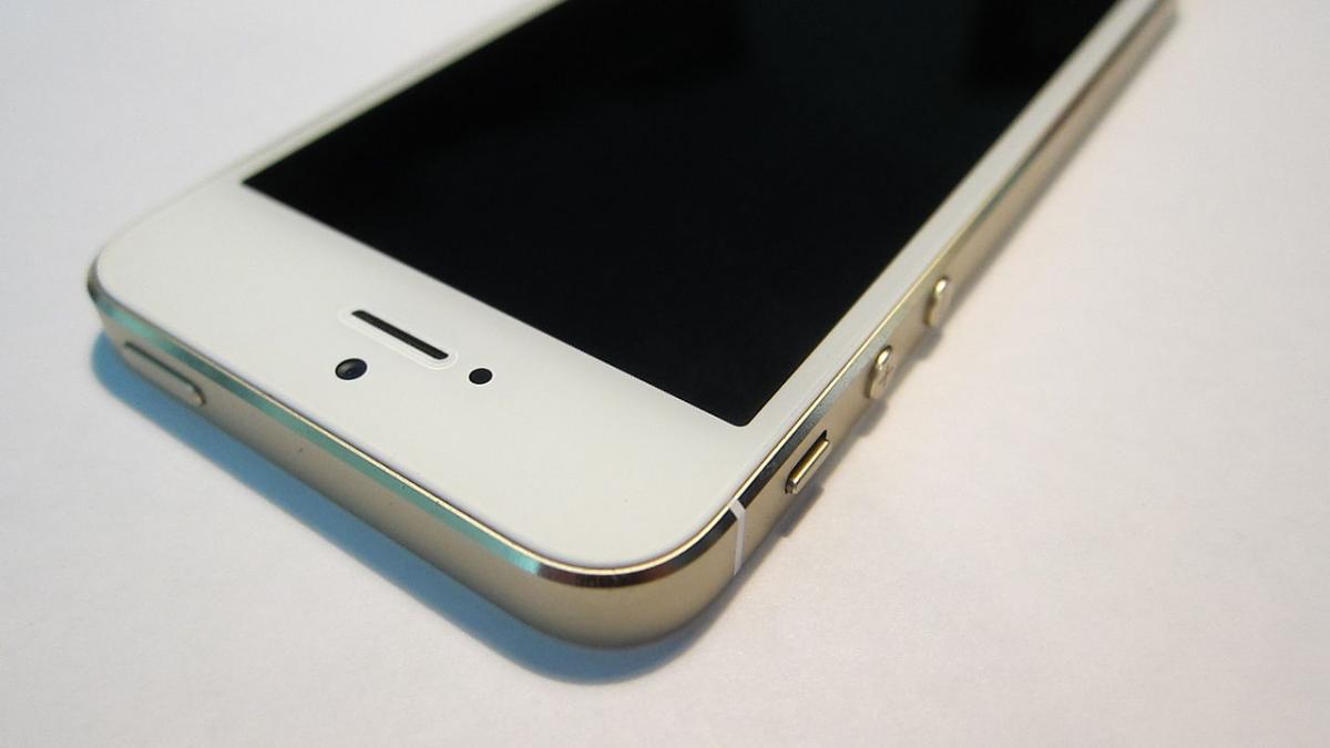 acum opt ani lumea credea ca iphone ul e o idee proasta cele mai tari reactii