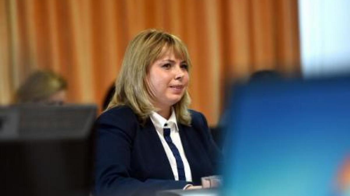 ministrul finantelor anca dragu paliu