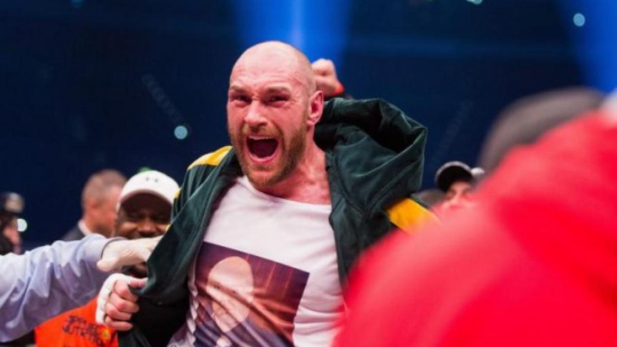 tyson fury campionul mondial al greilor ramane fara una dintre centuri