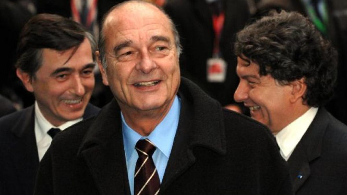 fostul presedinte francez jacques chirac a fost internat in spital
