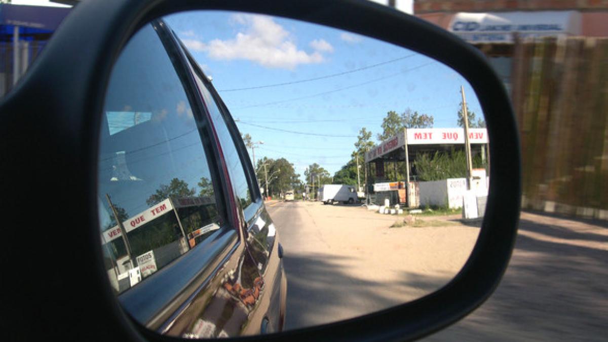 mii de soferi spionati de propriile masini