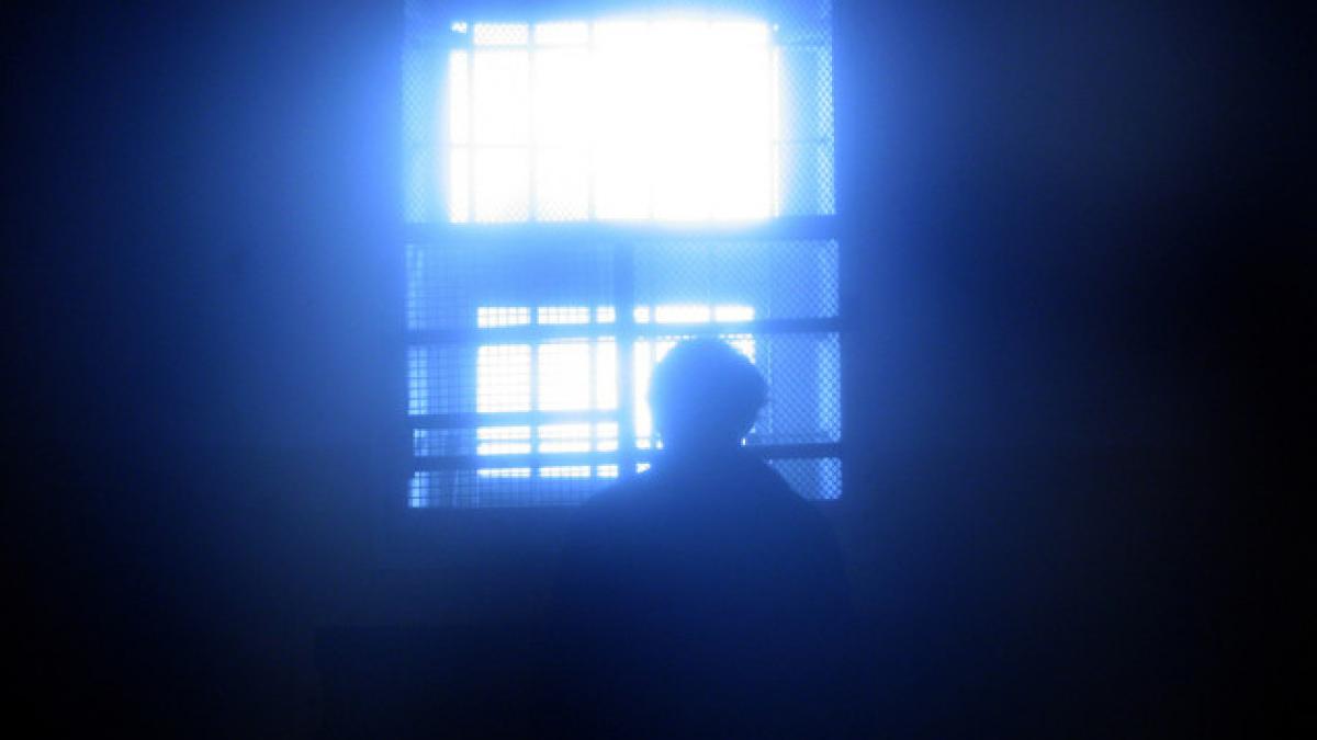 detinutii ar putea primi tablete ca sa intre pe skype