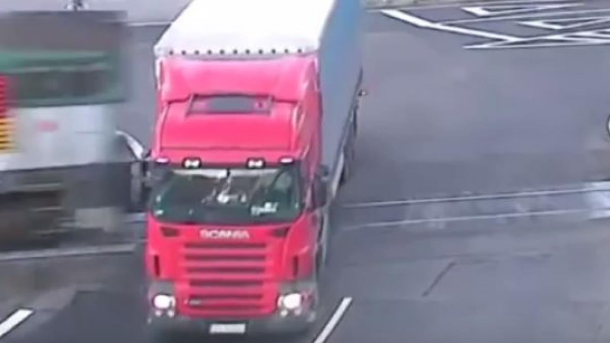 accident tren tir cehia