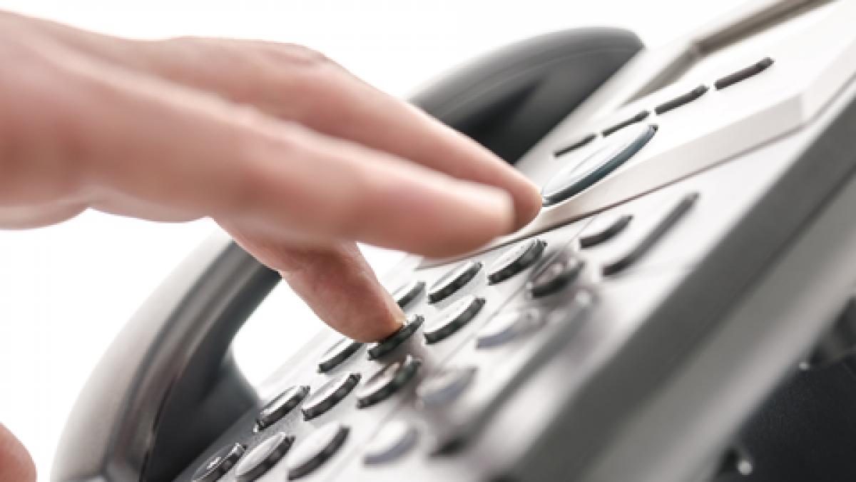 i a dat un telefon fratelui lui acesta a ramas fara cuvinte si a tasnit spre usa