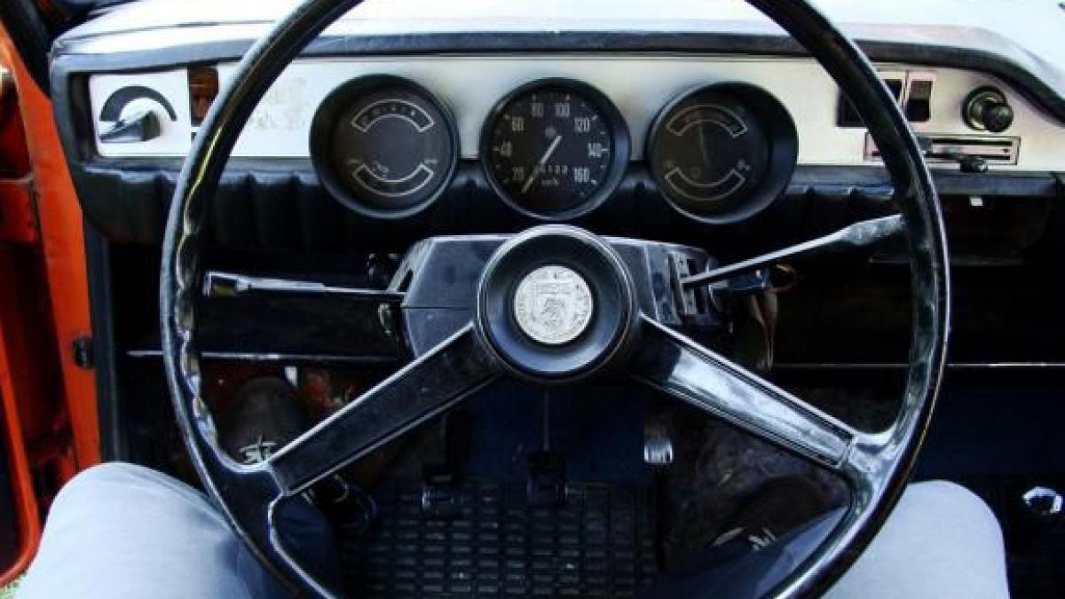imagini rare cu un automobil dacia mai putin cunoscut maxibreak