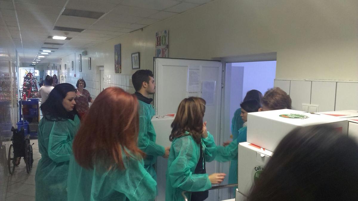 new kopel group l a adus pe mos craciun la peste 200 de copii asistati de asociatia p a v e l