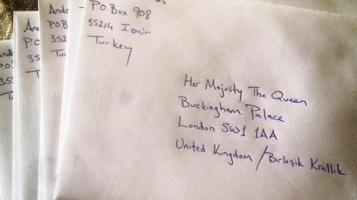 timp de 60 de ani i a scris reginei marii britanii cate o scrisoare pe an raspunsul pe care l a