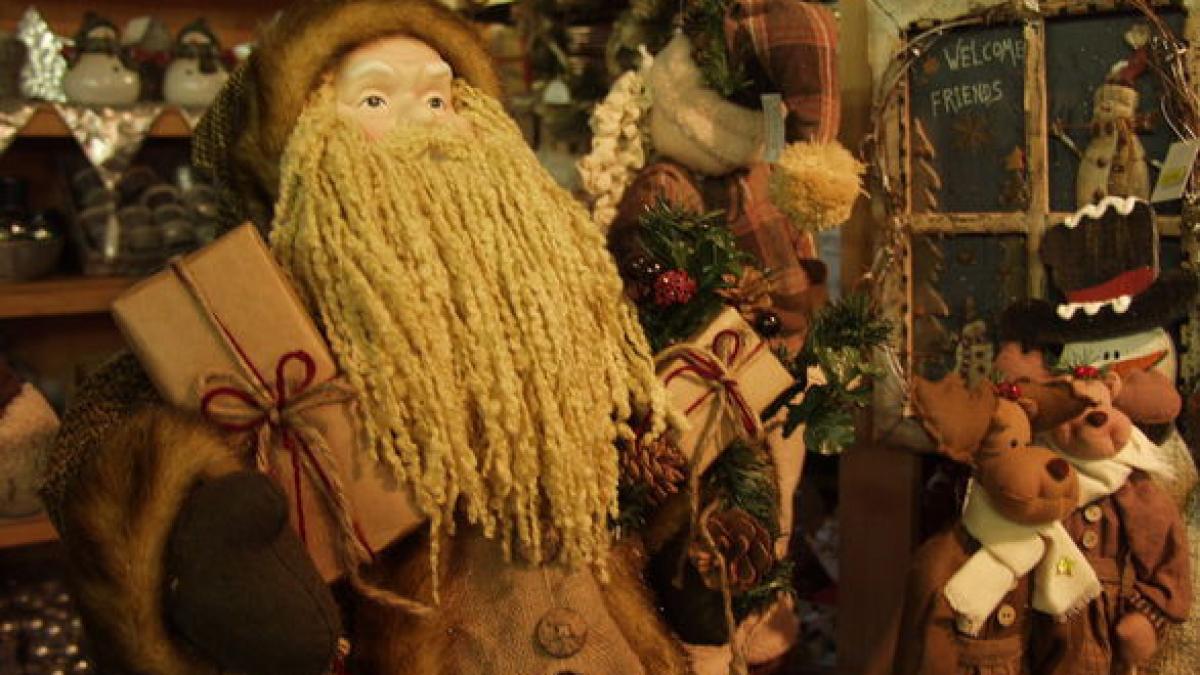 a intrat cu tatal ei in magazin si s a intalnit cu un personaj legendar reactia lui a fost minunata