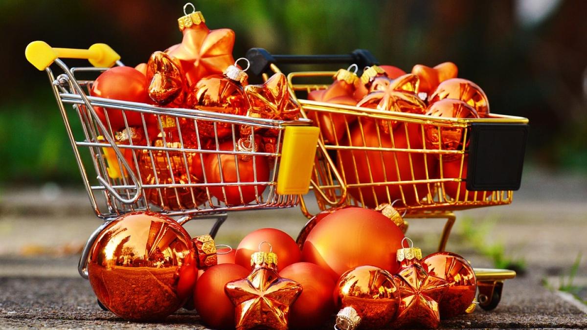 romanii au inceput goana prin magazine