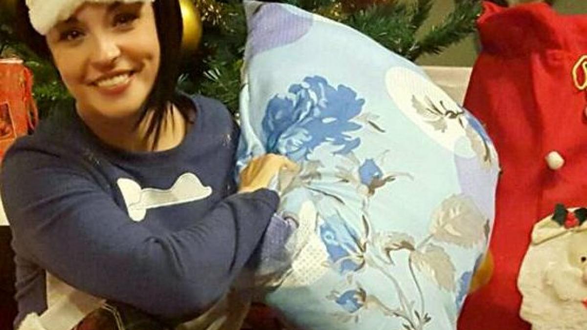 andreea marin si a imbracat casa in straie de sarbatoare uite cum arata craciunul acasa la zana